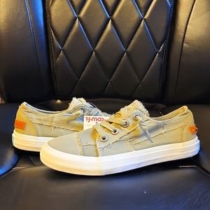 Blowfish Sneakers 👟